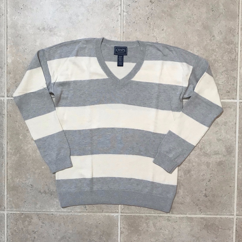 Chaps Classics V-Neck Women's Sweater Size Medium